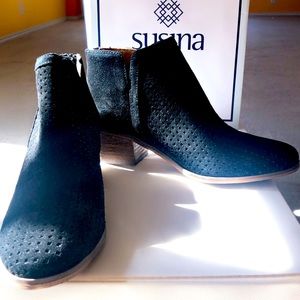 Never worn Susina “Kyle-Lea” black suede bootie.